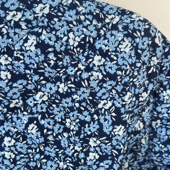 J. Crew Blue Floral Quilted Jacket. Size 2 - Picture 5 of 9